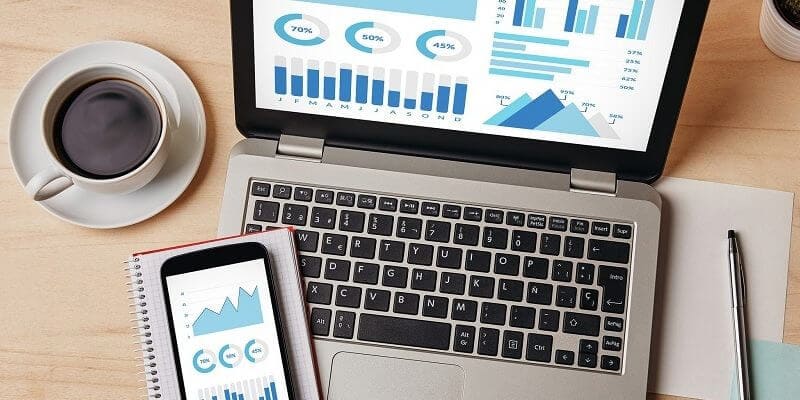A Startups Guide to Choosing between Mobile and Web Apps in 2020 e1581080078373 (1)